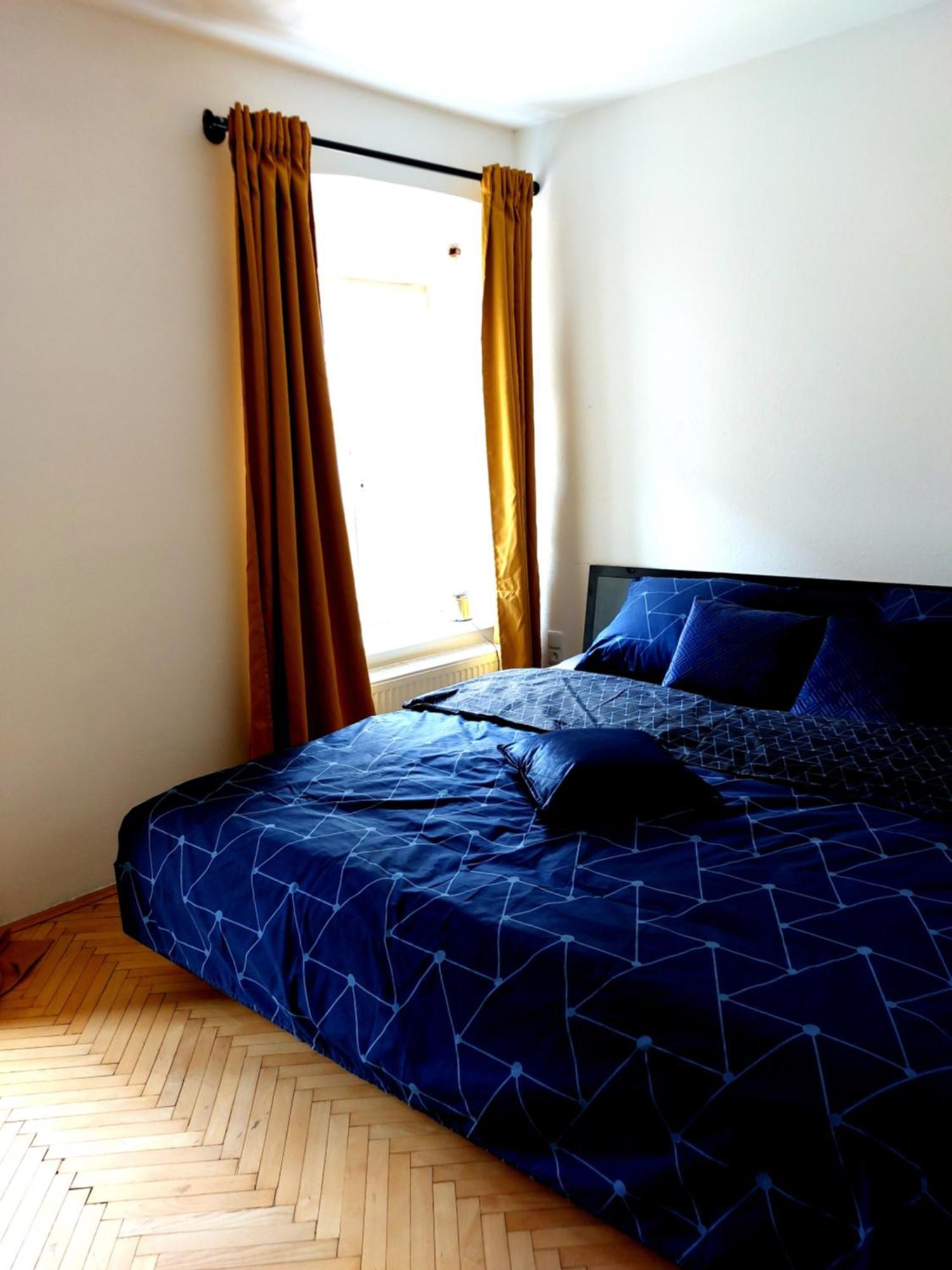 Michael'S Gate Large Apartment In A 15Th-Century Building, Old Town Bratislava Exterior foto